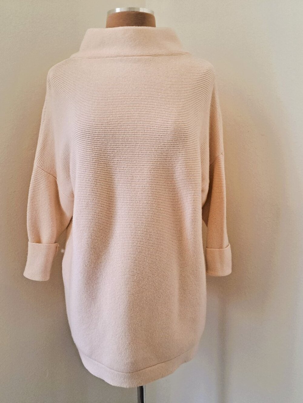 Women's Crewneck Knit Turtle Sweater Cream Color Long Sleeve Oversized XS